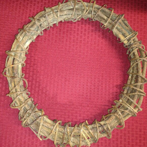 Grapevine Wreath – 18 inches - Picture 1 of 3